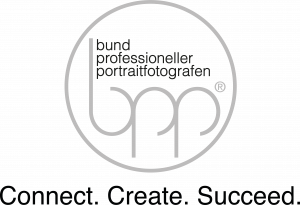 Ich bin Mitglied im Bund professioneller Portraitfotografen. Das Logo steht für Qualität und Professionalität.